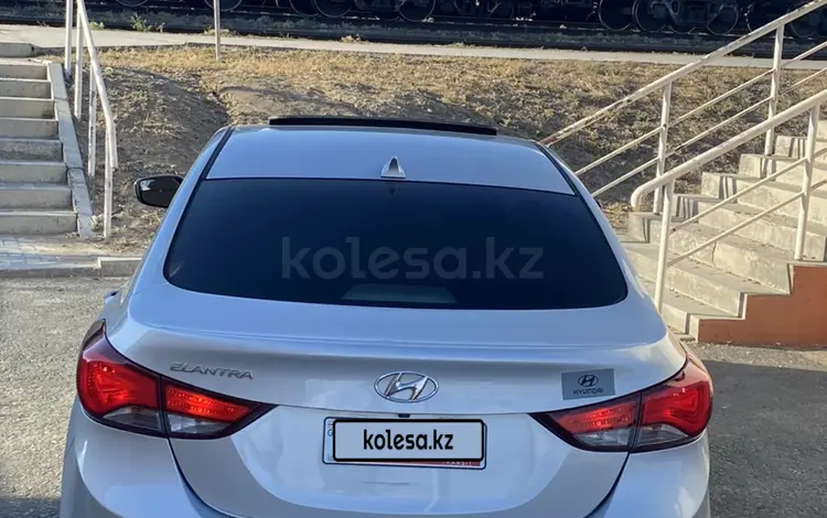 Hyundai Elantra 2015 года за 4 500 000 тг. в Атырау