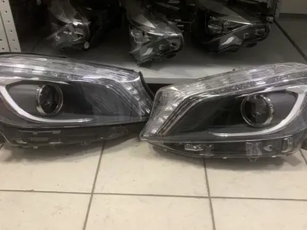 Фара левая правая Mercedes 176 w176 за 165 000 тг. в Астана