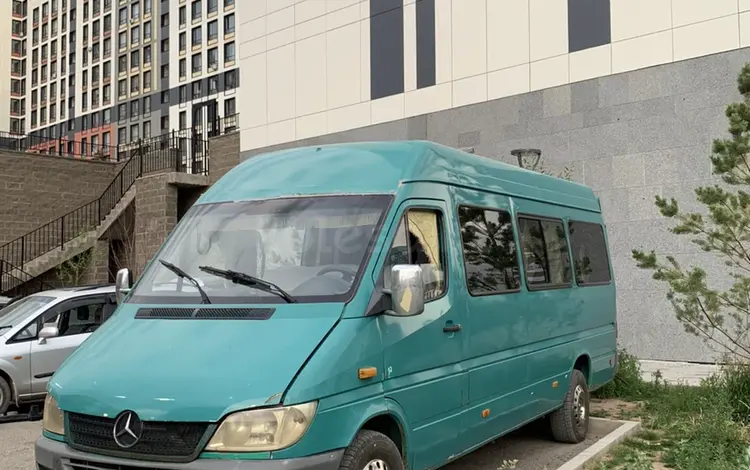 Mercedes-Benz Sprinter 2002 года за 5 000 000 тг. в Астана