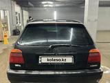 Volkswagen Golf 1995 года за 1 850 000 тг. в Астана – фото 4