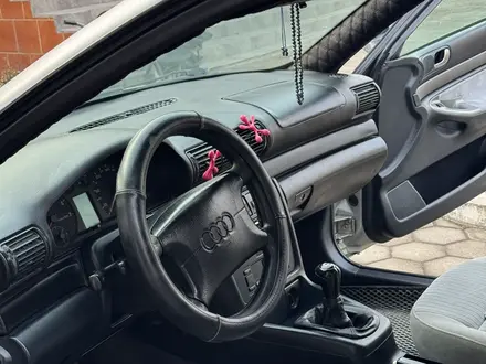 Audi A4 1995 года за 1 750 000 тг. в Алматы – фото 4
