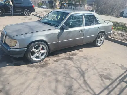 Mercedes-Benz E 200 1991 года за 1 100 000 тг. в Талгар – фото 3