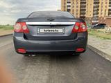Chevrolet Epica 2008 года за 2 700 000 тг. в Семей – фото 2