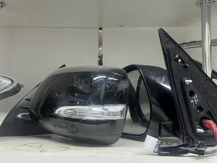 Зеркало на Lexus 570 за 51 500 тг. в Актау