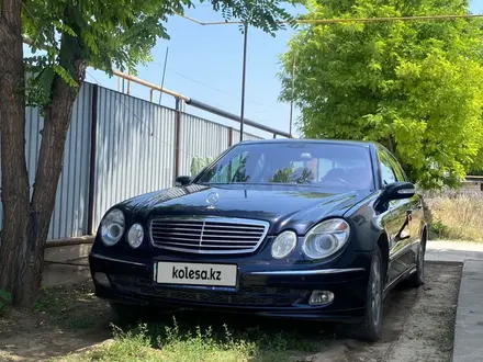 Mercedes-Benz E 320 2003 года за 5 500 000 тг. в Шымкент – фото 4