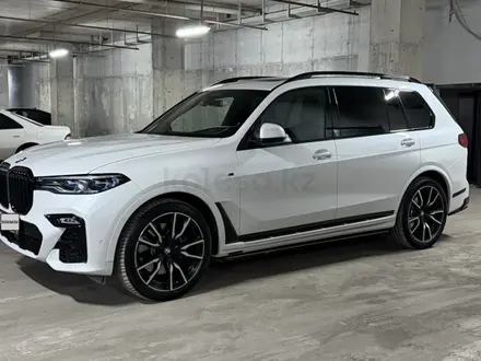 BMW X7 2022 года за 45 000 000 тг. в Алматы – фото 2