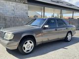 Mercedes-Benz E 200 1990 года за 850 000 тг. в Кентау – фото 4