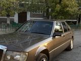Mercedes-Benz E 200 1990 года за 850 000 тг. в Кентау