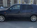 Volkswagen Golf 1995 года за 1 250 000 тг. в Алматы