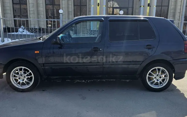 Volkswagen Golf 1995 года за 1 250 000 тг. в Алматы