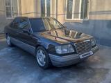 Mercedes-Benz E 220 1994 годаfor2 300 000 тг. в Шымкент