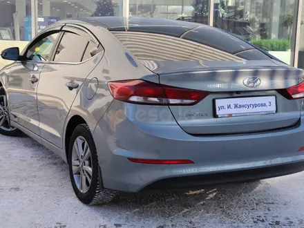 Hyundai Elantra 2018 года за 8 000 000 тг. в Астана – фото 3