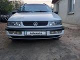 Volkswagen Passat 1994 годаүшін2 500 000 тг. в Уральск – фото 3