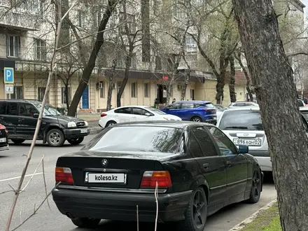 BMW 318 1993 года за 1 500 000 тг. в Алматы – фото 2