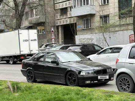 BMW 318 1993 года за 1 500 000 тг. в Алматы