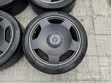Диски Оригинал на g63 с резиной Pirelli 2025 года за 2 100 000 тг. в Алматы – фото 3