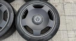 Диски Оригинал на g63 с резиной Pirelli 2025 года за 2 100 000 тг. в Алматы – фото 3