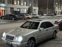 Mercedes-Benz E 320 1998 года за 3 200 000 тг. в Астана