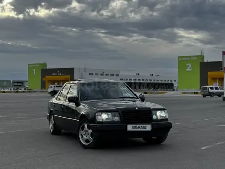 Mercedes-Benz E 280 1991 года за 1 900 000 тг. в Караганда – фото 19