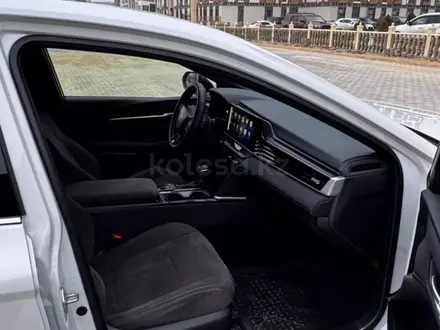 Toyota Camry 2025 года за 18 200 000 тг. в Актау – фото 10