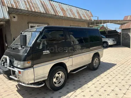 Mitsubishi Delica 1992 года за 1 800 000 тг. в Алматы