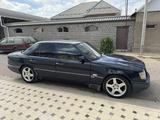 Mercedes-Benz E 320 1987 года за 1 290 000 тг. в Сарыагаш – фото 4