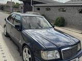 Mercedes-Benz E 320 1987 года за 1 290 000 тг. в Сарыагаш – фото 2