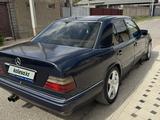Mercedes-Benz E 320 1987 года за 1 290 000 тг. в Сарыагаш – фото 5