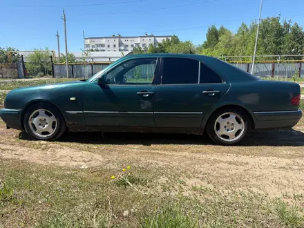 Mercedes-Benz E 230 1995 года за 1 400 000 тг. в Астана – фото 3