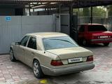 Mercedes-Benz E 300 1992 года за 1 300 000 тг. в Алматы – фото 3