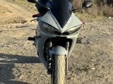 Yamaha  YZF-R6 2005 года за 2 100 000 тг. в Жезказган – фото 3