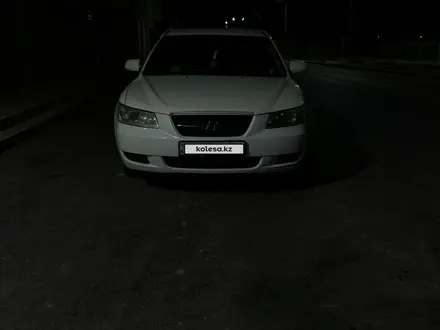 Hyundai Sonata 2006 года за 4 000 000 тг. в Актау – фото 3