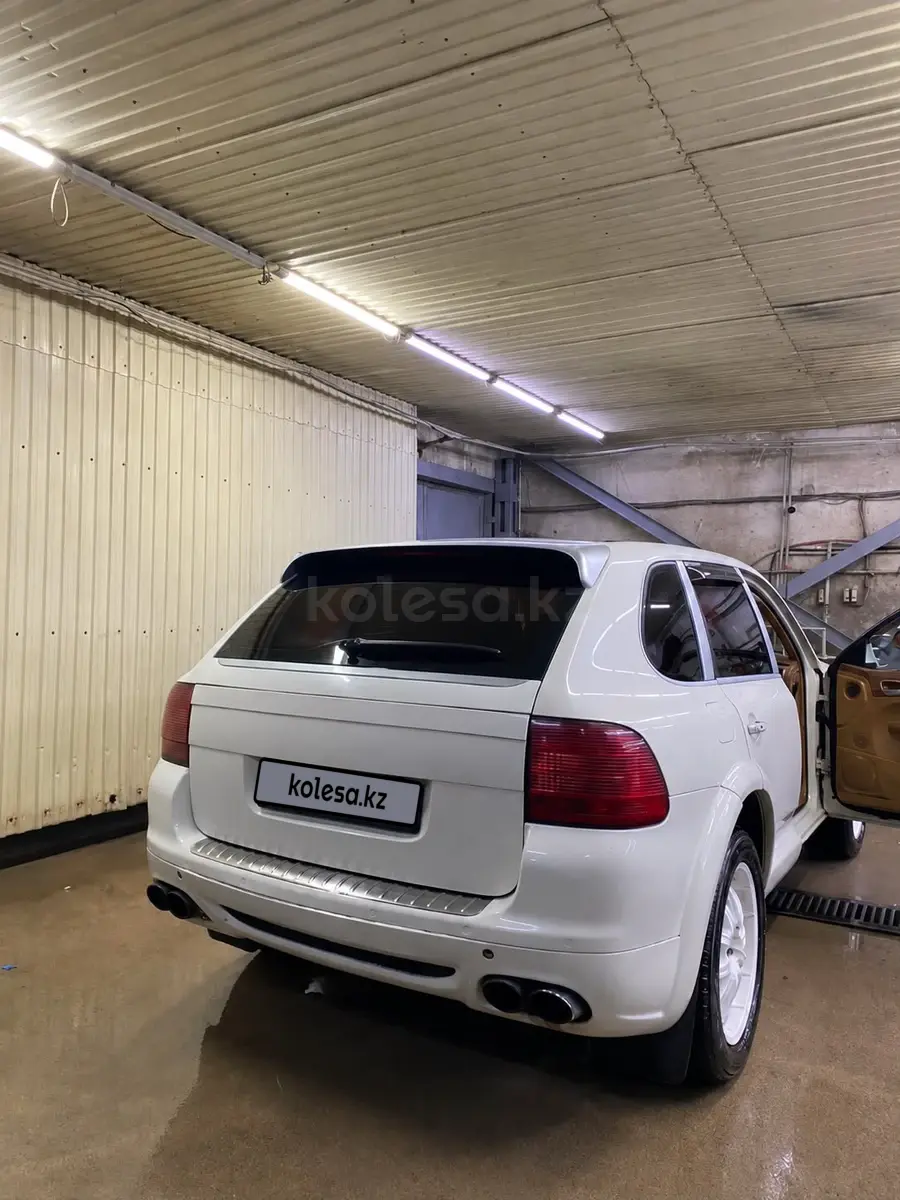 Porsche Cayenne, 2002