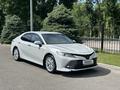 Toyota Camry 2019 года за 14 300 000 тг. в Тараз – фото 3