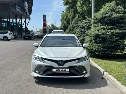 Toyota Camry 2019 года за 14 300 000 тг. в Тараз – фото 4