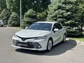 Toyota Camry 2019 года за 14 300 000 тг. в Тараз