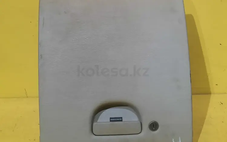Бардачок крышка ручка крайслер рт крузер за 7 000 тг. в Караганда