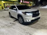 Toyota Highlander 2015 года за 14 500 000 тг. в Уральск