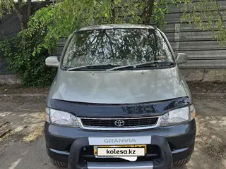 Toyota Granvia, 1996