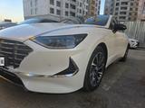 Hyundai Sonata 2022 года за 12 400 000 тг. в Шымкент – фото 2