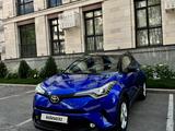 Toyota C-HR 2018 года за 10 900 000 тг. в Караганда – фото 2