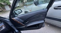 BMW 525 2005 года за 5 700 000 тг. в Алматы – фото 4