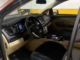Kia Carnival 2019 годаүшін11 500 000 тг. в Алматы – фото 5
