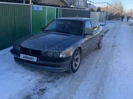 BMW 730 1996 года за 2 500 000 тг. в Алматы