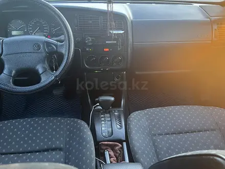 Volkswagen Passat 1996 года за 2 500 000 тг. в Уральск – фото 17