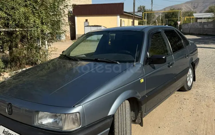 Volkswagen Passat 1990 годаүшін1 300 000 тг. в Алматы