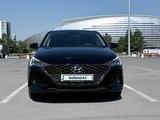 Hyundai Accent 2020 года за 7 200 000 тг. в Астана – фото 2