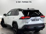 Toyota RAV4 2021 годаfor17 300 000 тг. в Астана – фото 2