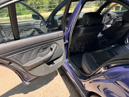 BMW 540 1998 года за 5 500 000 тг. в Алматы – фото 13