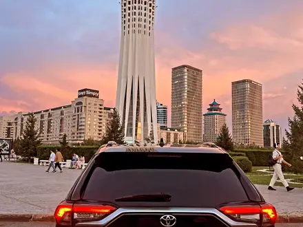 Toyota RAV4 2020 года за 15 500 000 тг. в Астана – фото 6